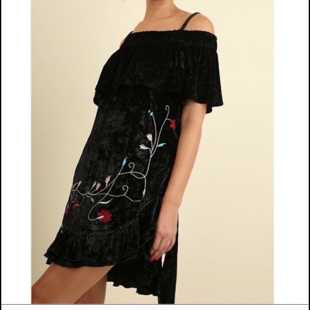 Fun & Flirty black velvet dress Sz L